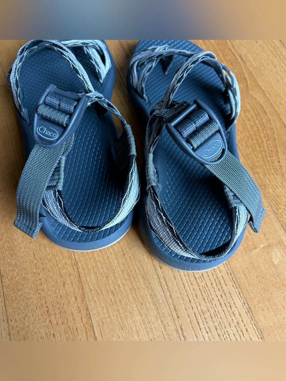 Chaco Women's ZX/2 Classic Sandals Gray Black White Double Strap Toe Loop Size 6